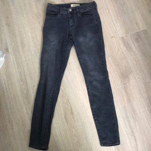 Stretchy skinny jeans